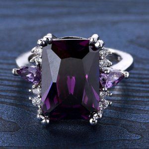 Amethyst fashion ring